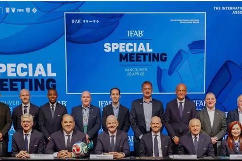  أبو ريدة يشارك في اجتماع مجلس "فيفا" لتعديل لوائح كأس العالم 2026